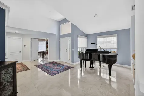 108 Eagleton Lane Palm Beach Gardens FL 33418