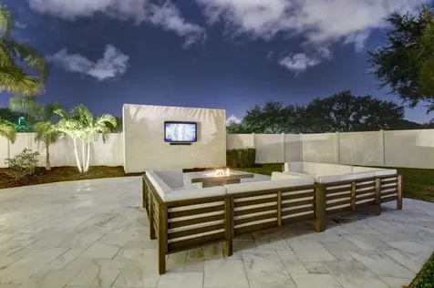 6298 Sand Hills Circle Lake Worth FL 33463