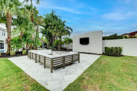 6298 Sand Hills Circle Lake Worth FL 33463