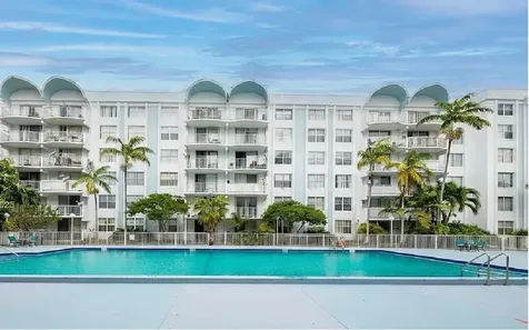 484 Nw 165th Street Road Miami FL 33169