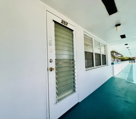 257 Sussex M West Palm Beach FL 33417