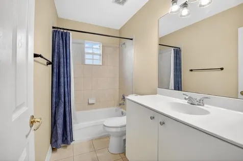 21 Largo Way Boynton Beach FL 33426