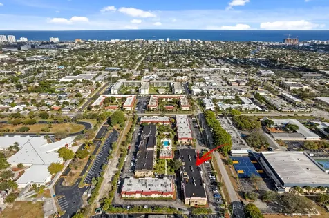 475 Se 8th Street Deerfield Beach FL 33441