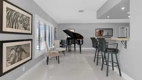 21 Se 14th Street Pompano Beach FL 33060