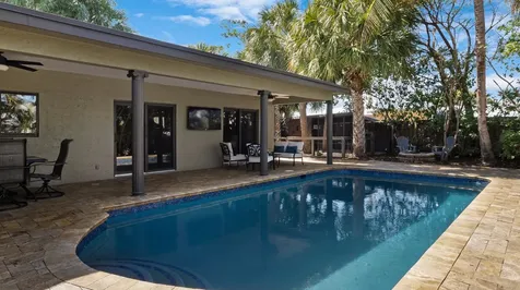 21 Se 14th Street Pompano Beach FL 33060