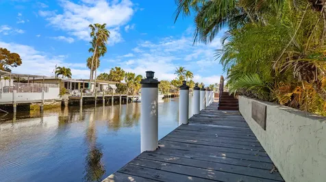 21 Se 14th Street Pompano Beach FL 33060