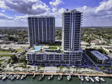 220 Lake Shore Drive Lake Park FL 33403