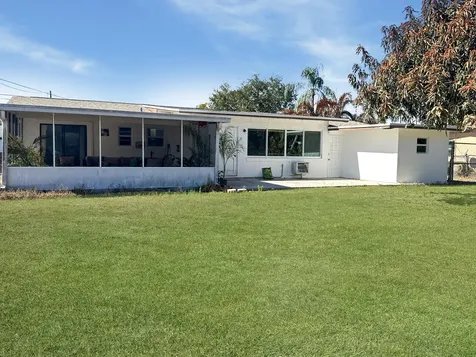 1612 S 28th Street Fort Pierce FL 34947