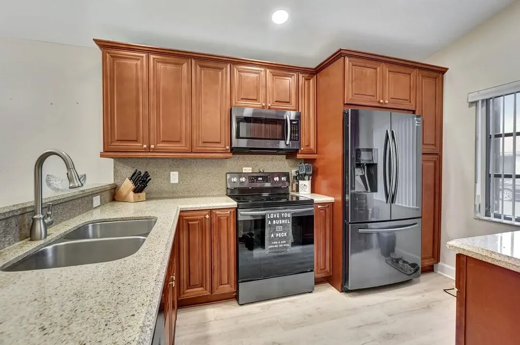 8046 Summerview Terrace Boca Raton FL 33496