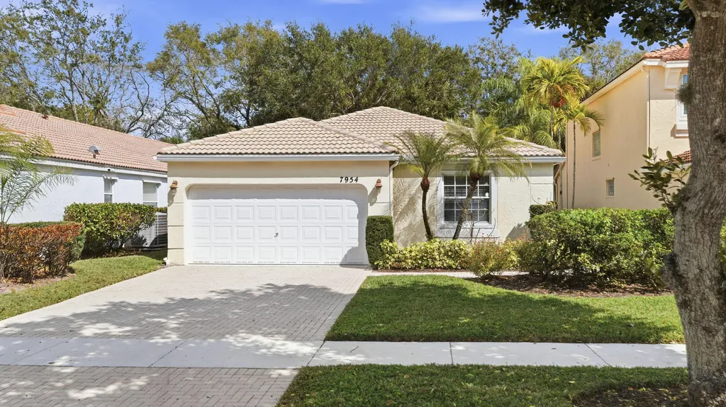 7954 Rockport Circle Lake Worth FL 33467