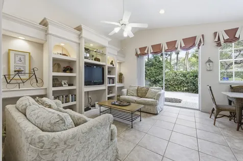 7954 Rockport Circle Lake Worth FL 33467