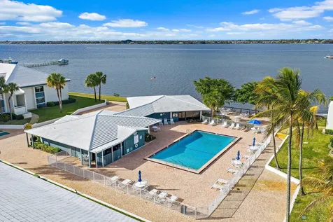 175 Se Saint Lucie Boulevard Stuart FL 34996