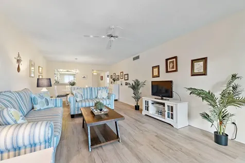 175 Se Saint Lucie Boulevard Stuart FL 34996
