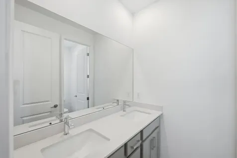 6858 Nw Kestrel Lane Port Saint Lucie FL 34987