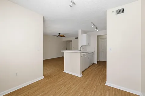 284 Village Boulevard Tequesta FL 33469