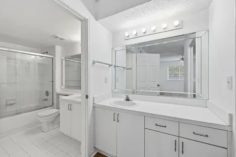 284 Village Boulevard Tequesta FL 33469