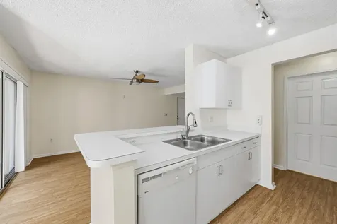 284 Village Boulevard Tequesta FL 33469