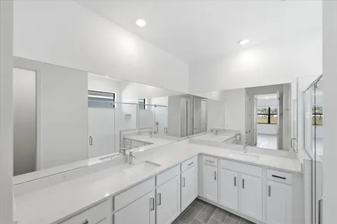 6890 Nw Kestrel Lane Port Saint Lucie FL 34987