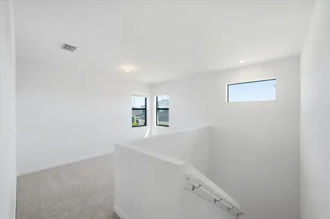 6890 Nw Kestrel Lane Port Saint Lucie FL 34987