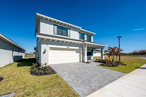 6890 Nw Kestrel Lane Port Saint Lucie FL 34987