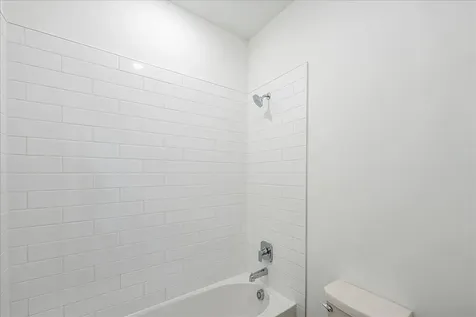 6890 Nw Kestrel Lane Port Saint Lucie FL 34987
