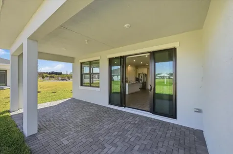 6890 Nw Kestrel Lane Port Saint Lucie FL 34987