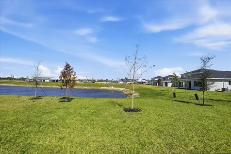6890 Nw Kestrel Lane Port Saint Lucie FL 34987