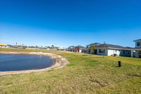 6890 Nw Kestrel Lane Port Saint Lucie FL 34987