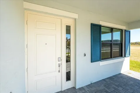 6890 Nw Kestrel Lane Port Saint Lucie FL 34987