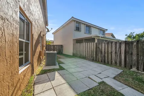 1895 Vista Way Margate FL 33063