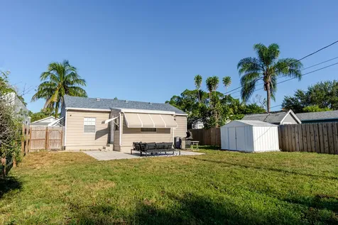206 N E Street Lake Worth Beach FL 33460