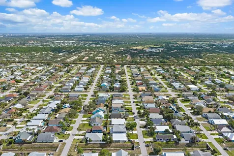 6229 Lucerne Street Jupiter FL 33458