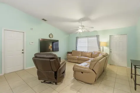 726 Sw Bond Road Port Saint Lucie FL 34953