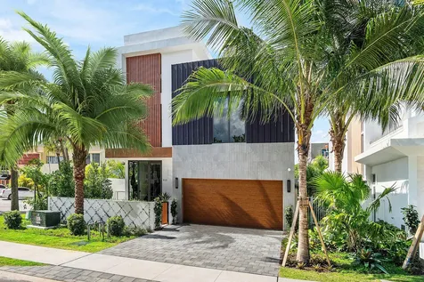810 Palm Trail Delray Beach FL 33483