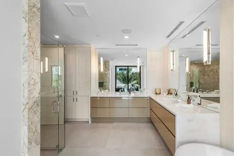 810 Palm Trail Delray Beach FL 33483