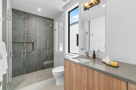 810 Palm Trail Delray Beach FL 33483