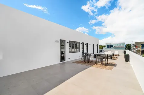 810 Palm Trail Delray Beach FL 33483