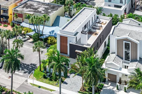 810 Palm Trail Delray Beach FL 33483