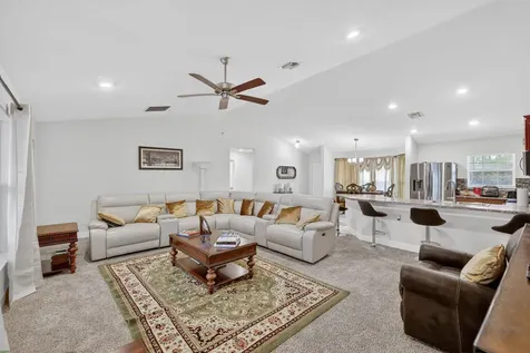 734 Nw Bayshore Boulevard Port Saint Lucie FL 34983