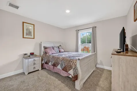 734 Nw Bayshore Boulevard Port Saint Lucie FL 34983