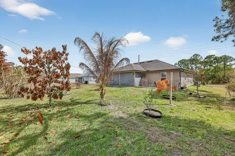 734 Nw Bayshore Boulevard Port Saint Lucie FL 34983