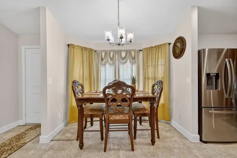 734 Nw Bayshore Boulevard Port Saint Lucie FL 34983