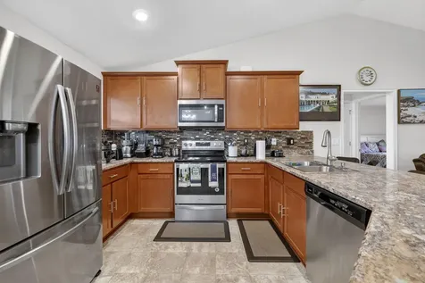 734 Nw Bayshore Boulevard Port Saint Lucie FL 34983