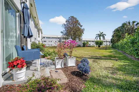 33 Colonial Club Drive Boynton Beach FL 33435
