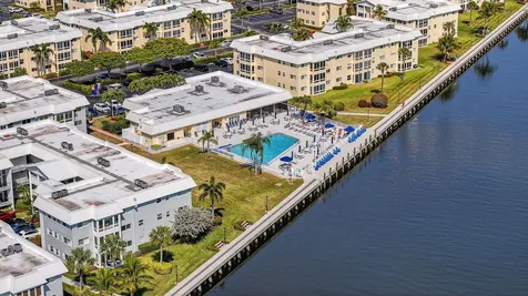 33 Colonial Club Drive Boynton Beach FL 33435