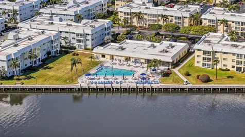 33 Colonial Club Drive Boynton Beach FL 33435