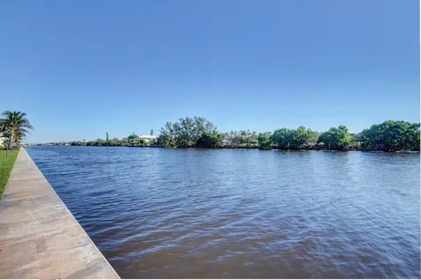 33 Colonial Club Drive Boynton Beach FL 33435
