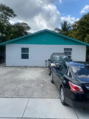 128 SW 3rd Avenue Delray Beach FL 33444