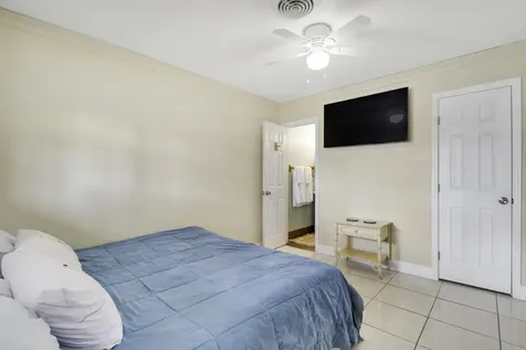 221 Nw 39th Court Deerfield Beach FL 33064