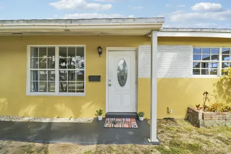 221 Nw 39th Court Deerfield Beach FL 33064